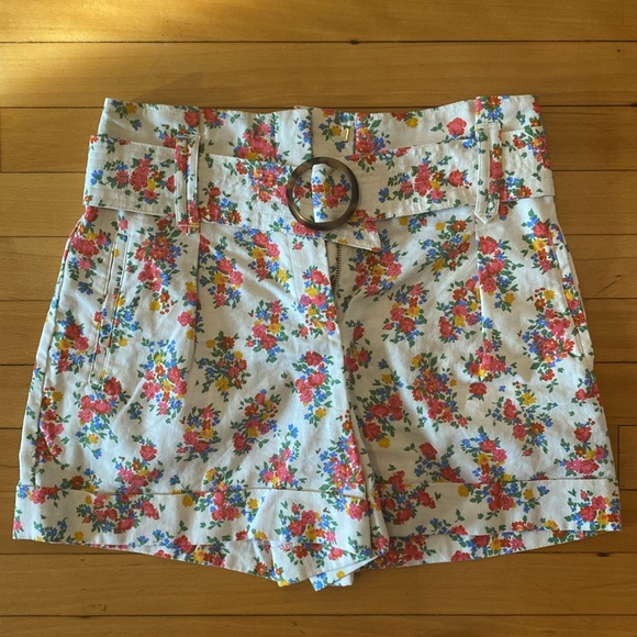 Sezane Rome shorts in Jardin Secret - 4